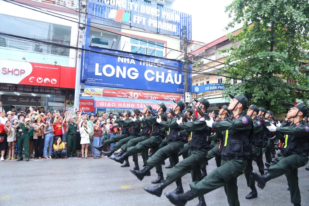 Điện Biên Phủ diễu binh 6.jpeg