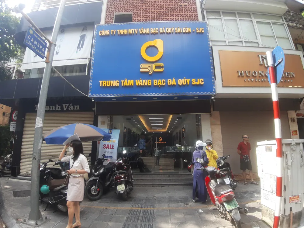 mua vàng miếng 3.jpeg