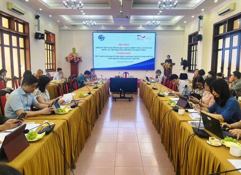 CIEM đưa ra 2 kịch bản tăng trưởng GDP năm 2024. Ảnh: Minh Trúc tăng trưởng GDP