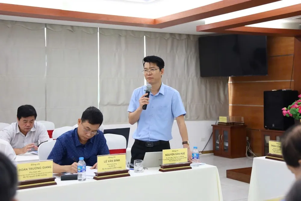 Ông Nguyễn Văn Huệ cho rằng, cần rà soát, thu hồi và xử lý nghiêm các doanh nghiệp có sai phạm trong quản lý, sử dụng đất. Ảnh: MINH TRÚC sử dụng đất 6.jpg