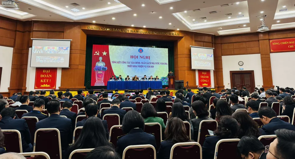 Thu ngân sách vượt 500 nghìn tỷ đồng