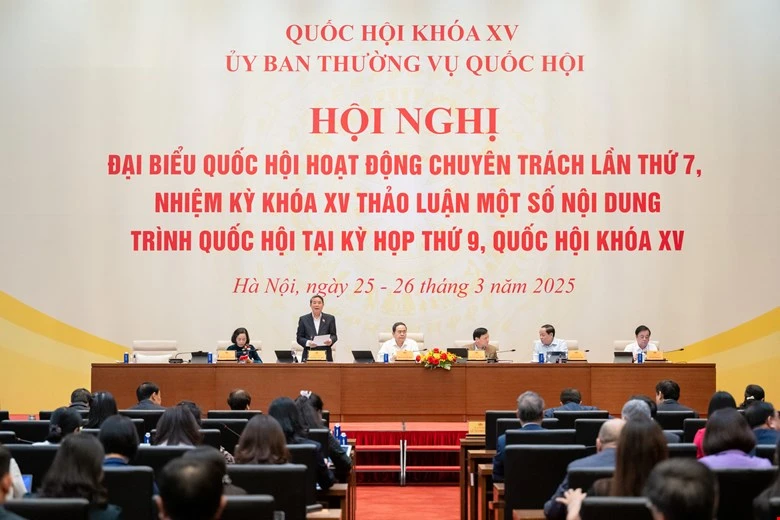 Toàn cảnh Hội nghị đại biểu Quốc hội chuyên trách. Ảnh: VGP Thuế tiêu thụ đặc biệt