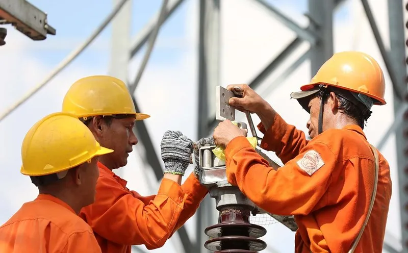 Mới đây, Thủ tướng Phạm Minh Chính chỉ đạo 'quyết không để thiếu điện' và yêu cầu sớm đưa loạt dự án nhiệt điện, thủy điện vào khai thác. Ảnh: EVN