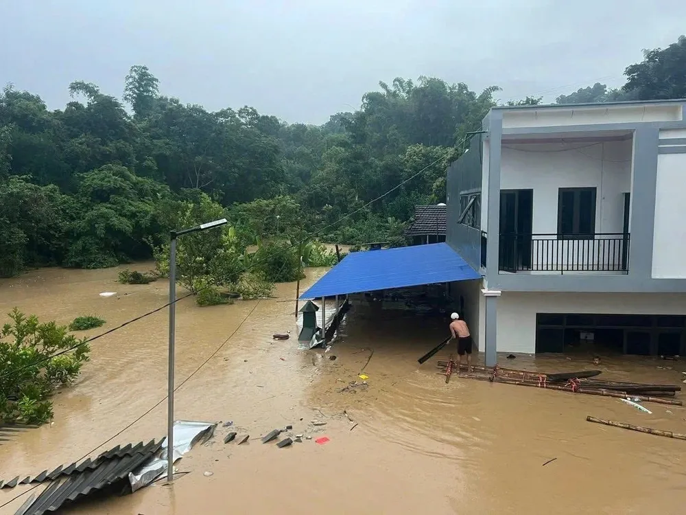 Lũ tại điện biên .jpg