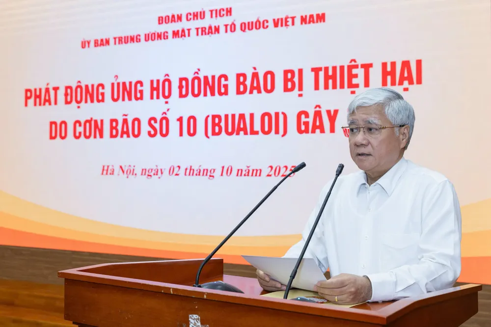 Chủ tịch Ủy ban Trung ương MTTQ Việt Nam Đỗ Văn Chiến kêu gọi đồng bào cả nước hỗ trợ nhân dân khắc phục thiệt hại do bão số 10 gây ra.