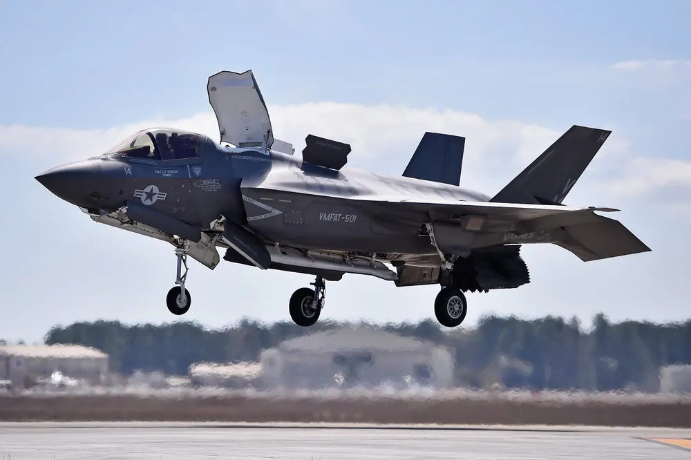 Tiêm kích tàng hình F-35B Lightning II của Mỹ tại căn cứ không quân - thủy quân lục chiến Beaufort, bang South Carolina (Mỹ). Ảnh: GETTY IMAGES Tiêm kích tàng hình F-35B Lightning II của Mỹ tại căn cứ không quân - thủy quân lục chiến Beaufort, bang South Carolina (Mỹ). Ảnh: GETTY IMAGES