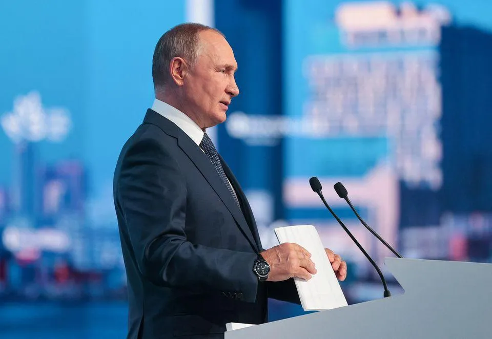 Tổng thống Nga Vladimir Putin Phát biểu tại Diễn đàn Kinh tế Phương Đông ngày 7-9. Ảnh: REUTERS
