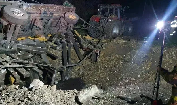 Hiện trường vụ việc ở làng Przewodow hôm 15-11. Ảnh: REUTERS