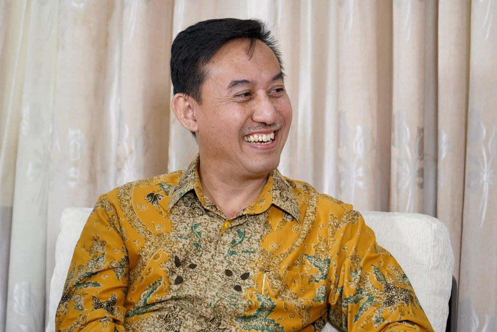 Tổng Lãnh sự Indonesia tại TP.HCM – ông Agustaviano Sofjan. Ảnh: KIM CƯƠNG