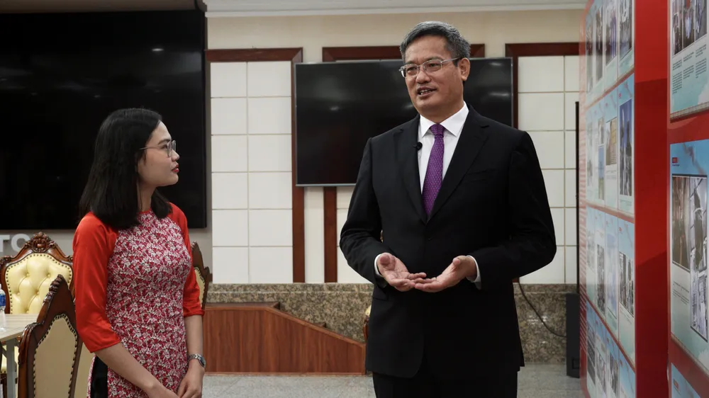 Tổng lãnh sự Trung Quốc Ngụy Hoa Tường