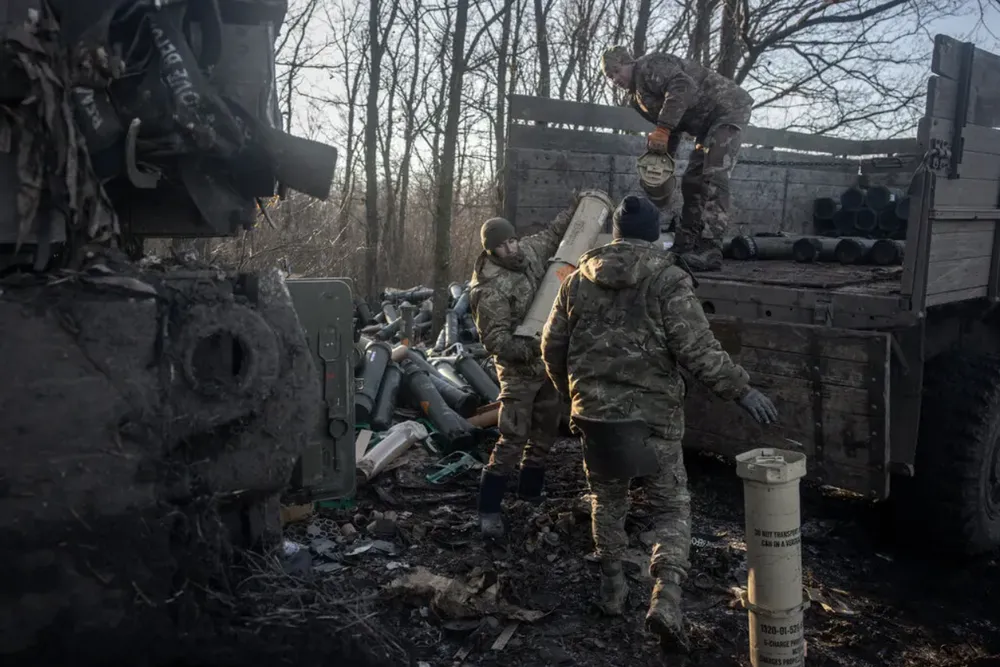 Lính Ukraine ở TP Vuhledar, tỉnh Donetsk hồi tháng 12-2022. Ảnh: GETTY IMAGES Lính Ukraine ở TP Vuhledar, tỉnh Donetsk hồi tháng 12-2022. Ảnh: GETTY IMAGES