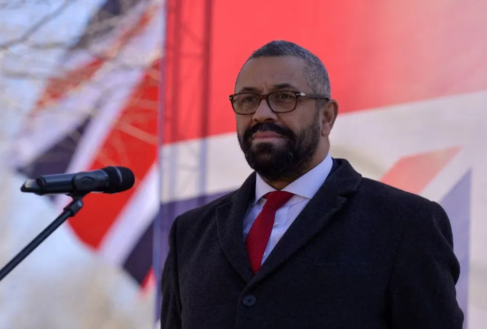 Ngoại trưởng Anh James Cleverly. Ảnh: REUTERS