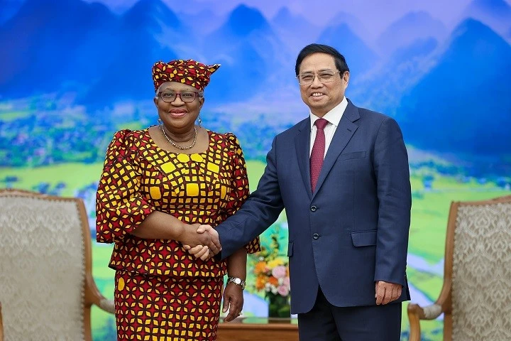 Thủ tướng Phạm Minh Chính tiếp Tổng Giám đốc WTO Ngozi Okonjo-Iweala ngày 18-5-2023 trong chuyến thăm làm việc tại Việt Nam. Ảnh: VGP/Nhật Bắc