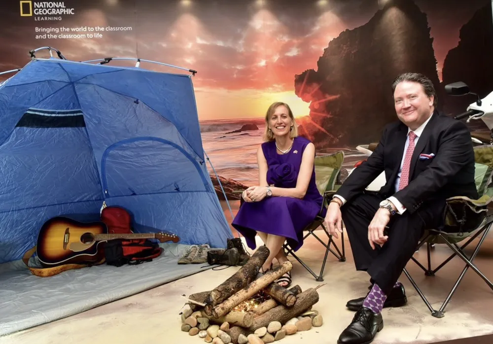 Đại sứ Mỹ Marc E. Knapper, Tổng Lãnh sự Susan Burns Đại sứ Mỹ Marc E. Knapper, Tổng Lãnh sự Susan Burns