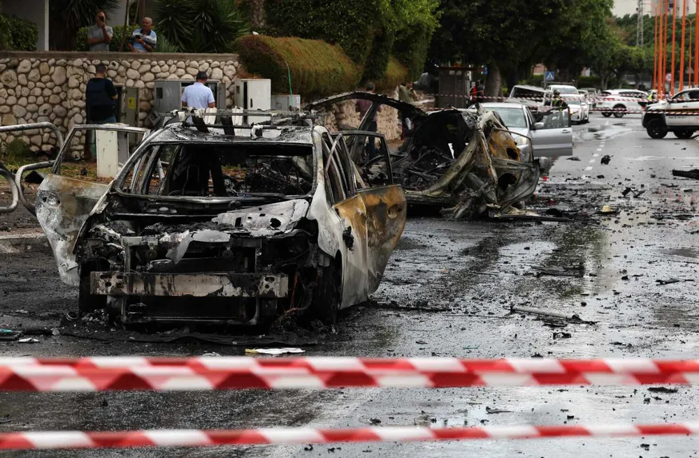 TP Ashdod (Israel) sau một đợt tấn công từ Hamas. Ảnh: AFP/GETTY IMAGES isra.png