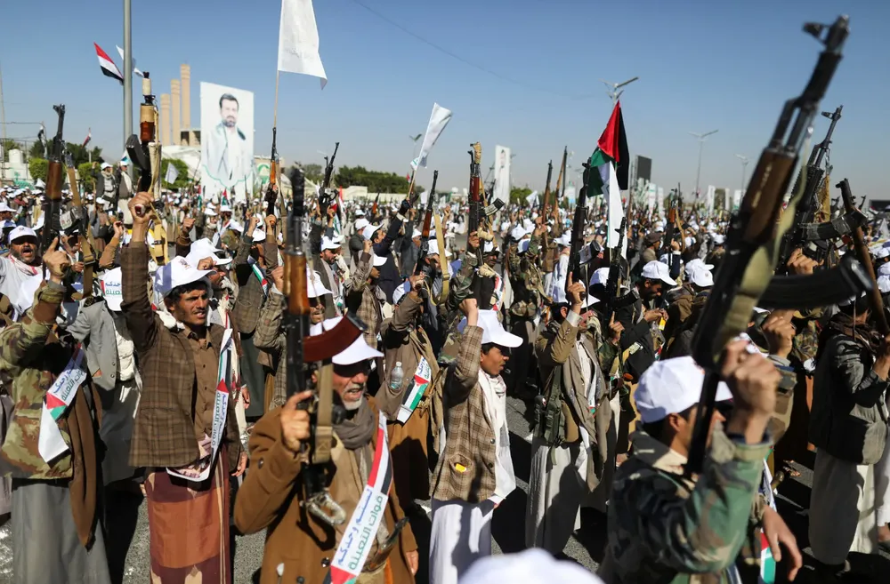 Dù bị liên minh Mỹ, Anh tấn công, Houthis vẫn được lợi?