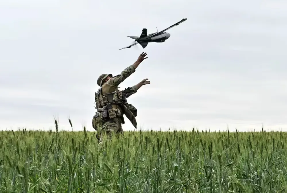 Việc Ukraine tấn công radar cảnh báo hạt nhân của Nga đã khiến Mỹ quan ngại sâu sắc. Ảnh: REUTERS Ukraine tấn công radar cảnh báo hạt nhân của Nga: Táo bạo hay sai lầm?