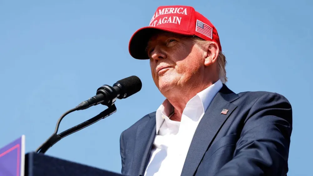 Ông Trump im lặng bất thường có thể là do ông và đội ngũ tranh cử của mình đang chuẩn bị cho những kịch bản tranh cử tổng thống 2024. Ảnh: GETTY IMAGES Donald Trump im lặng bất thường trong bối cảnh Tổng thống đương nhiệm Joe Biden đang đối mặt với nhiều lo ngại về sức khỏe, khả năng tranh cử