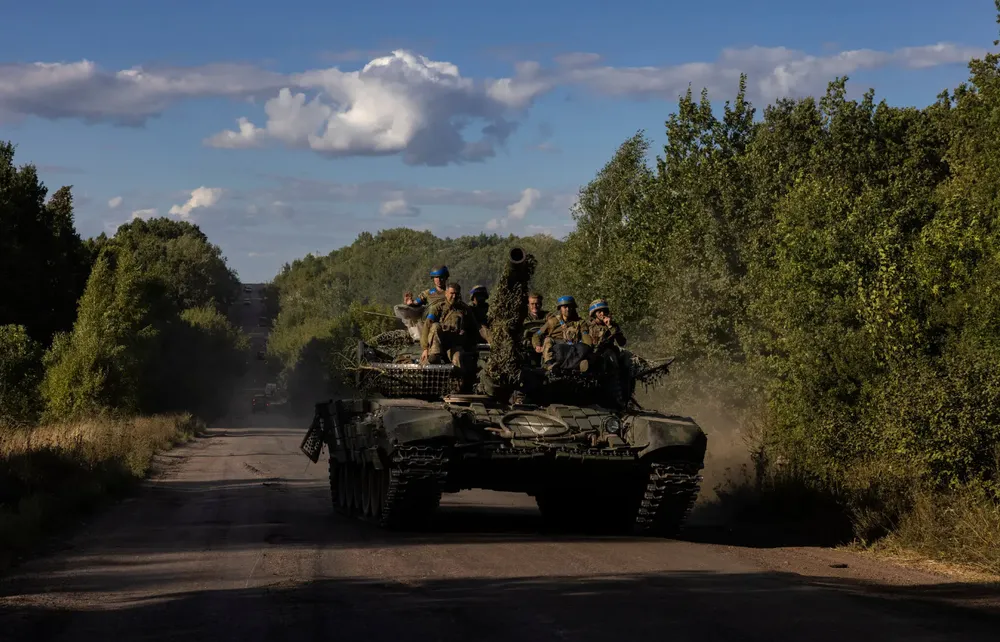 Lực lượng Ukraine ở tỉnh Sumy vào tuần trước. Ảnh: THE NEW YORK TIMES chien-su-nga-ukraine-20-8-2024.png