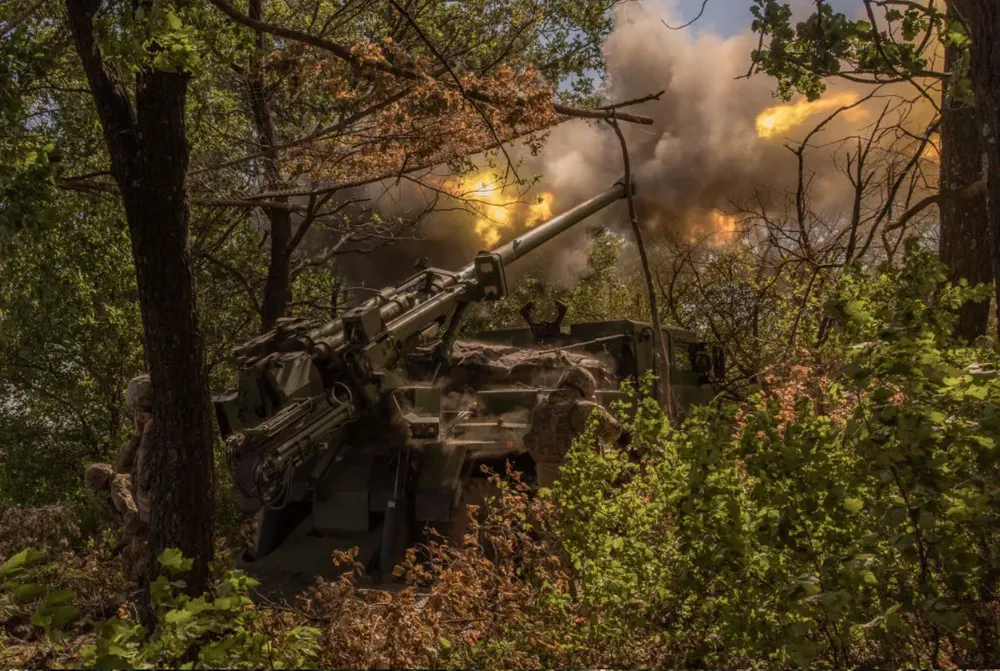 Pháo Caesar do Pháp sản xuất được lực lượng Ukraine khai hỏa ở tỉnh Donetsk. Ảnh: AFP chien-su-nga-ukraine.png
