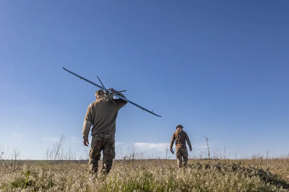 Lính Ukraine ở thị trấn Chasiv Yar (tỉnh Donetsk). Ảnh: GETTY IMAGES Chiến sự Nga-Ukraine 24-10: Giao tranh ác liệt ở Donetsk; Ukraine căng mình giữ thành trì chiến lược
