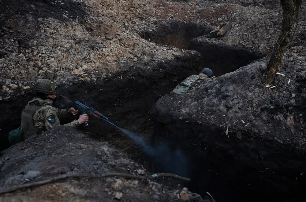 Chiến sự Nga-Ukraine 10-6: Nga tập kích sân bay Ukraine; Thực hư Nga mở rộng vùng đệm ở Dnipropetrovsk