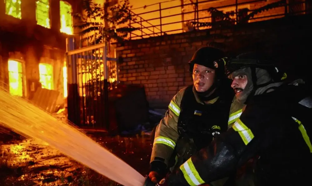 Chiến sự Nga-Ukraine 8-7: Ông Putin ký luật cho người nước ngoài nhập ngũ; Nga có chiến thắng đầu tiên ở Dnipropetrovsk?