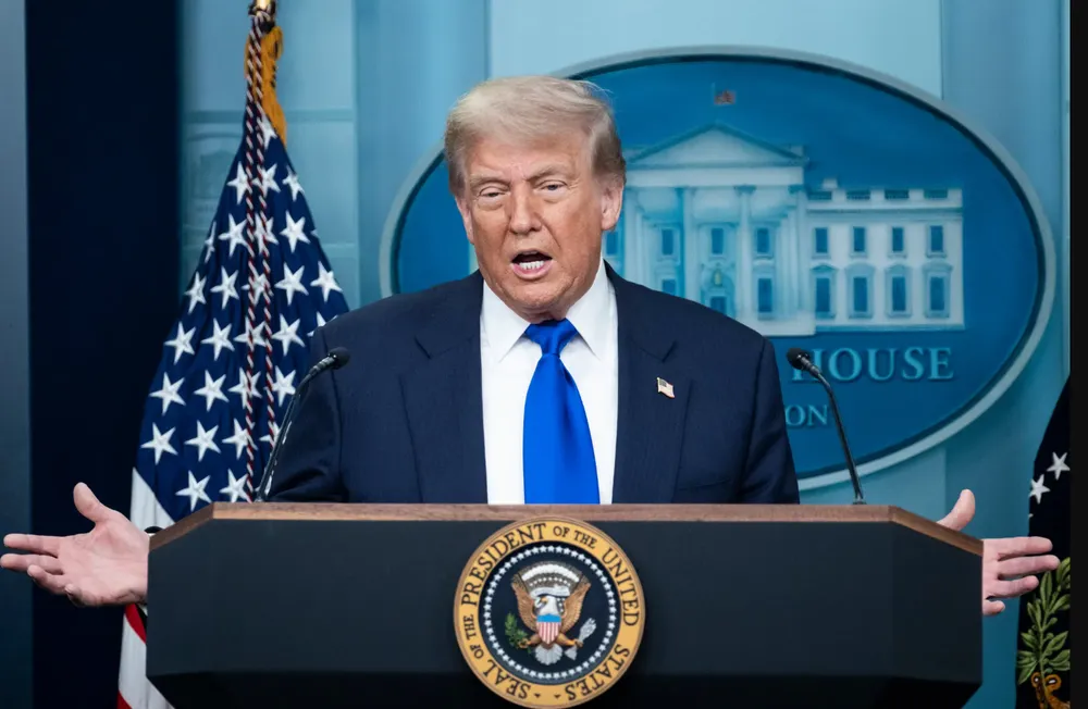 Tổng thống Mỹ Donald Trump. Ảnh: THE NEW YORK TIMES Tổng thống Trump nói sẽ gửi thêm vũ khí cho Ukraine