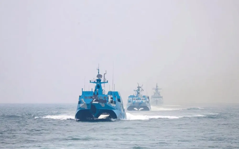 Các tàu chiến tham gia tập trận trên biển Hoa Đông. Ảnh: WEIBO Các tàu chiến tham gia tập trận trên biển Hoa Đông. Ảnh: WEIBO