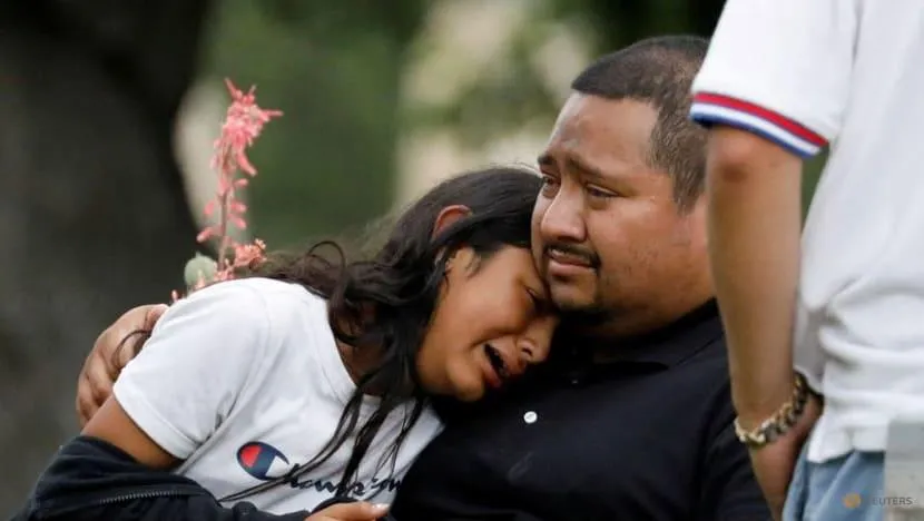 Tay súng 18 tuổi tấn công trường tiểu học Robb ở thị trấn Uvalde (Texas) khiến 19 trẻ em và hai giáo viên thiệt mạng. Ảnh: REUTERS Tay súng 18 tuổi tấn công trường tiểu học Robb ở thị trấn Uvalde (Texas) khiến 19 trẻ em và hai giáo viên thiệt mạng. Ảnh: REUTERS