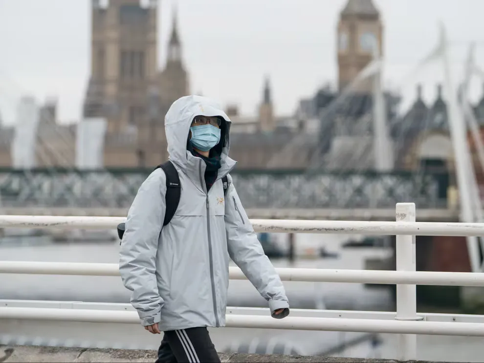 Giới chuyên gia kêu gọi cải thiện giải trình tự gen để phát hiện các biến thể mới. Ảnh: PA Giới chuyên gia kêu gọi cải thiện giải trình tự gen để phát hiện các biến thể mới. Ảnh: PA