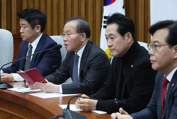 nghị sĩ bị tấn công.jpeg