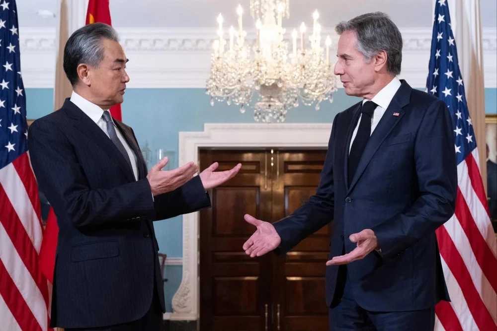 Bộ trưởng Ngoại giao Trung Quốc Vương Nghị (trái) và Ngoại trưởng Mỹ Antony Blinken. Ảnh: AFP Trung Quốc