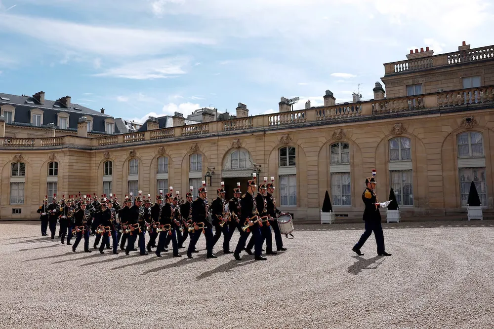 Ông Tập đến Pháp 2.jpg