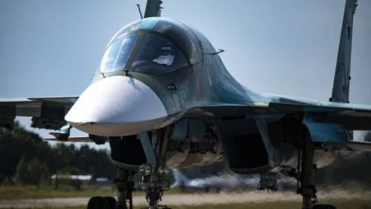 Máy bay ném bom Su-34 của Nga. Ảnh: SPUTNIK máy bay ném bom Su-34