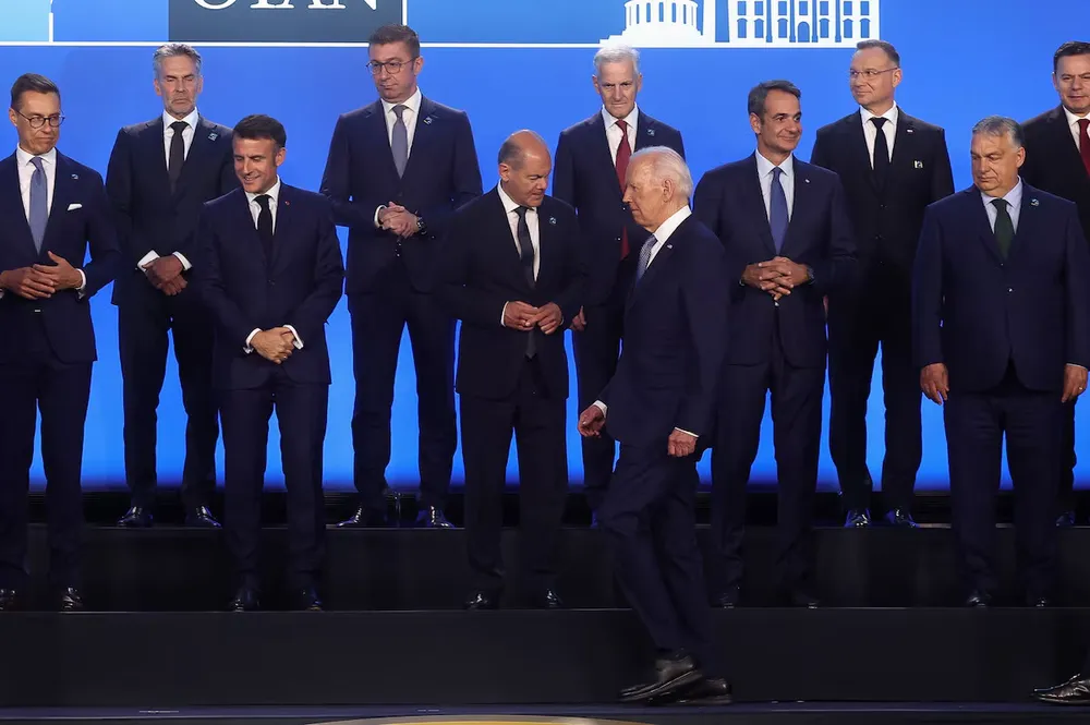 THƯỢNG ĐỈNH NATO.jpg