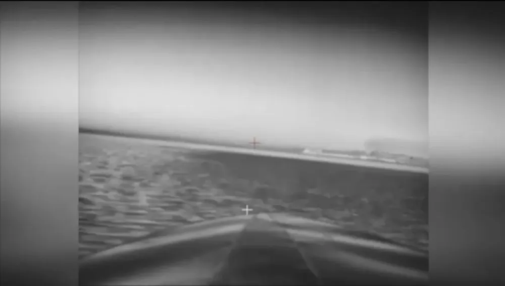 UAV Ukraine tấn công vào căn cứ phòng thủ bờ biển của Nga ở Crimea ngày 18-7. Ảnh: THE KYIV INDEPENDENT chiến sự Nga-Ukraine.jpg
