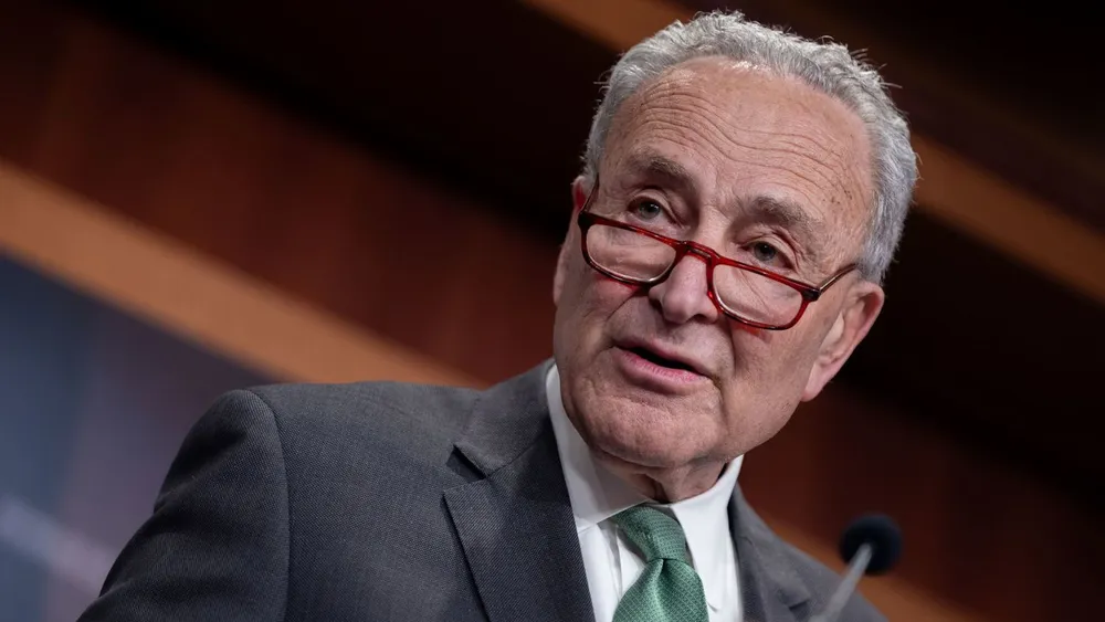 Lãnh đạo phe đa số Dân chủ tại Thượng viện Chuck Schumer. Ảnh: CNN Tổng thống Biden