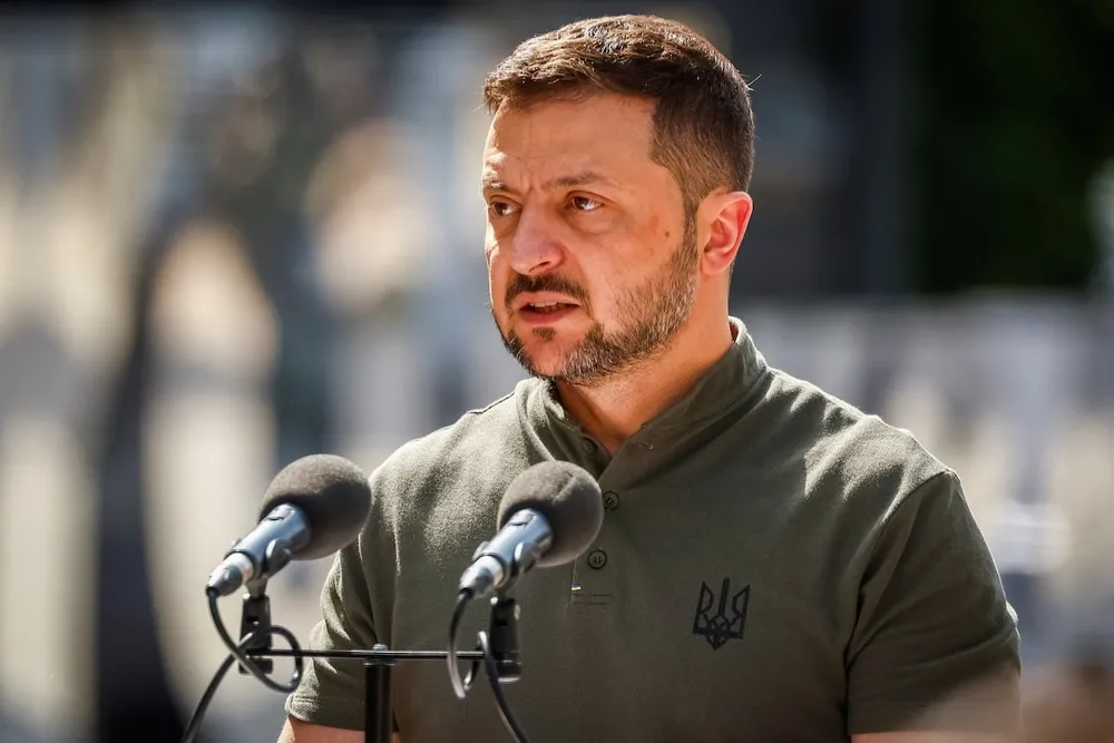 Tổng thống Ukraine Volodymyr Zelensky. Ảnh: REUTERS vũ khí tầm xa