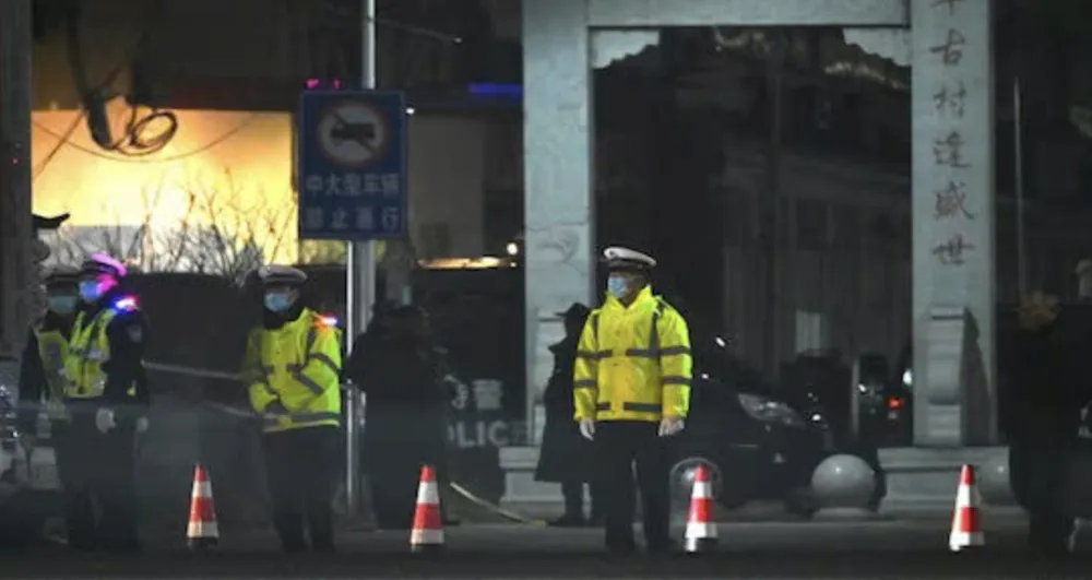 đâm dao hàng loạt