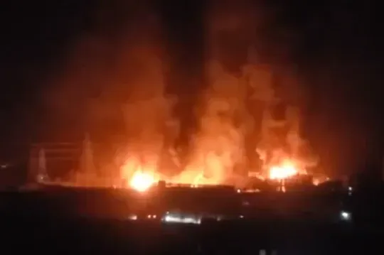 nhà máy lọc dầu Nga