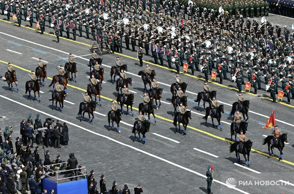 Khối kỵ binh duyệt binh tại Quảng trường Đỏ. Ảnh: RIA NOVOSTI Untitled.jpg