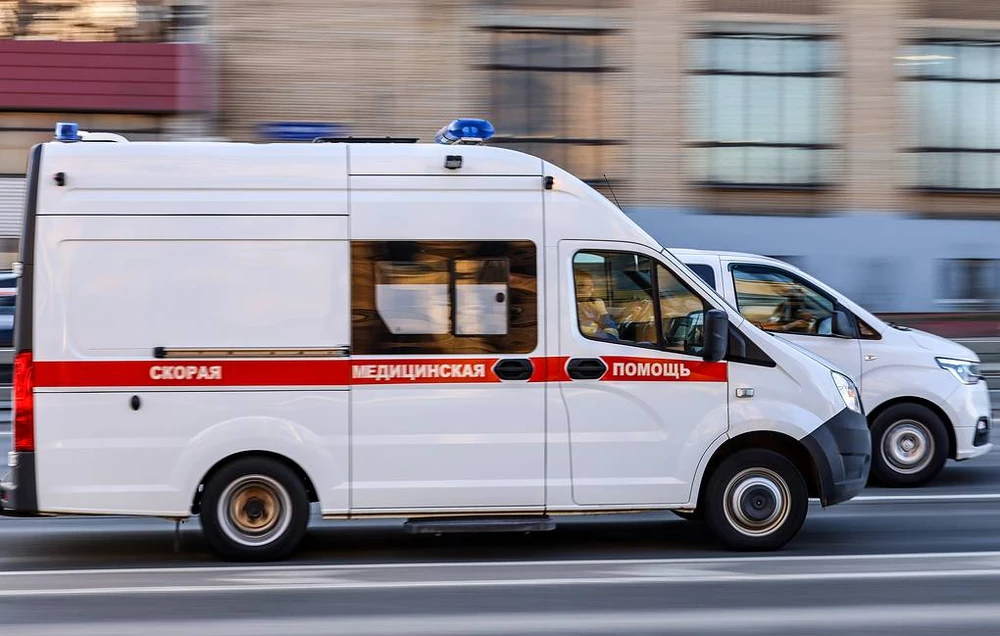 Xe cứu thương tại hiện trường vụ việc ở Sochi ngày 24-7. Ảnh: TASS