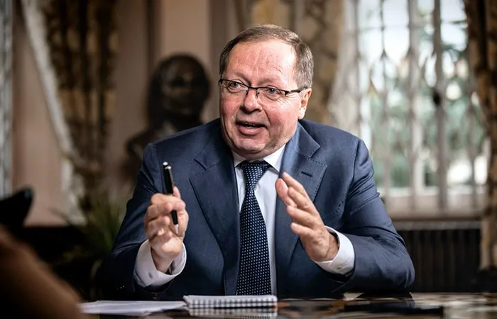 triệu tập Đại sứ Nga