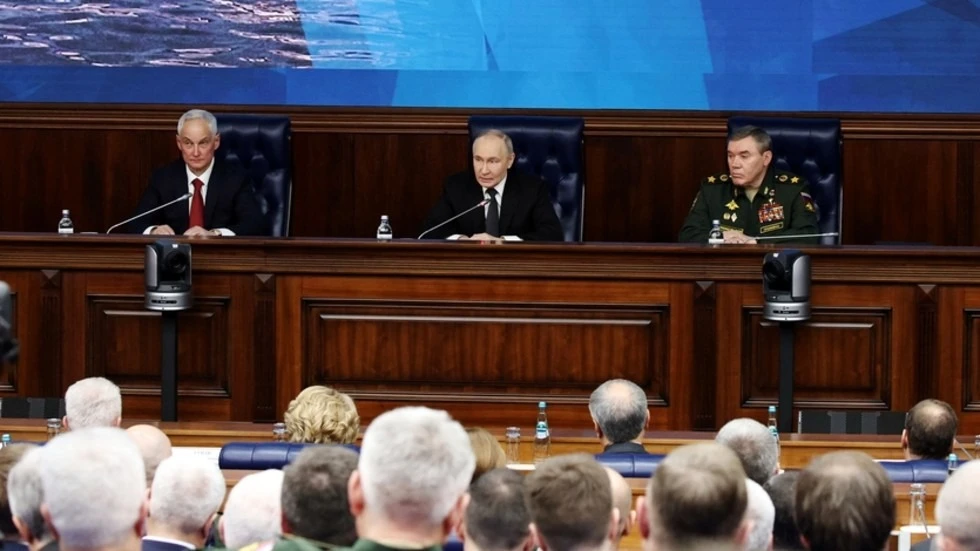 Ông Putin họp Hội đồng Bộ Quốc phòng Nga, bàn những gì?.jpg