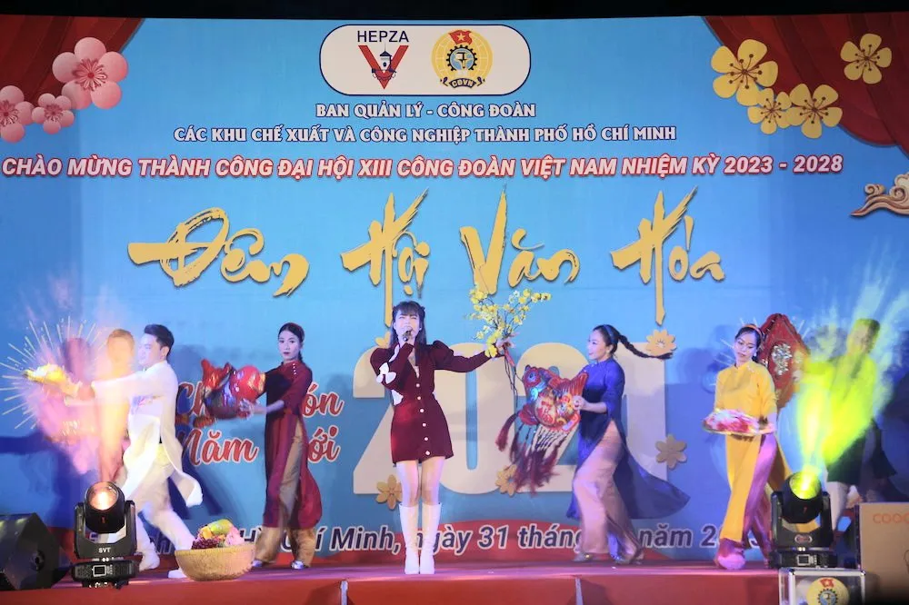 dem-hoi-van-hoa-chao-don-nam-moi-2024-cho-cong-nhan-lao-dong-3-9581.jpg