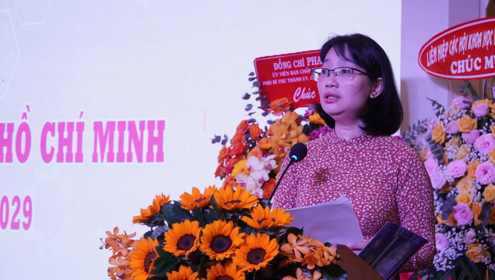 Hội nữ trí thức 5.JPG