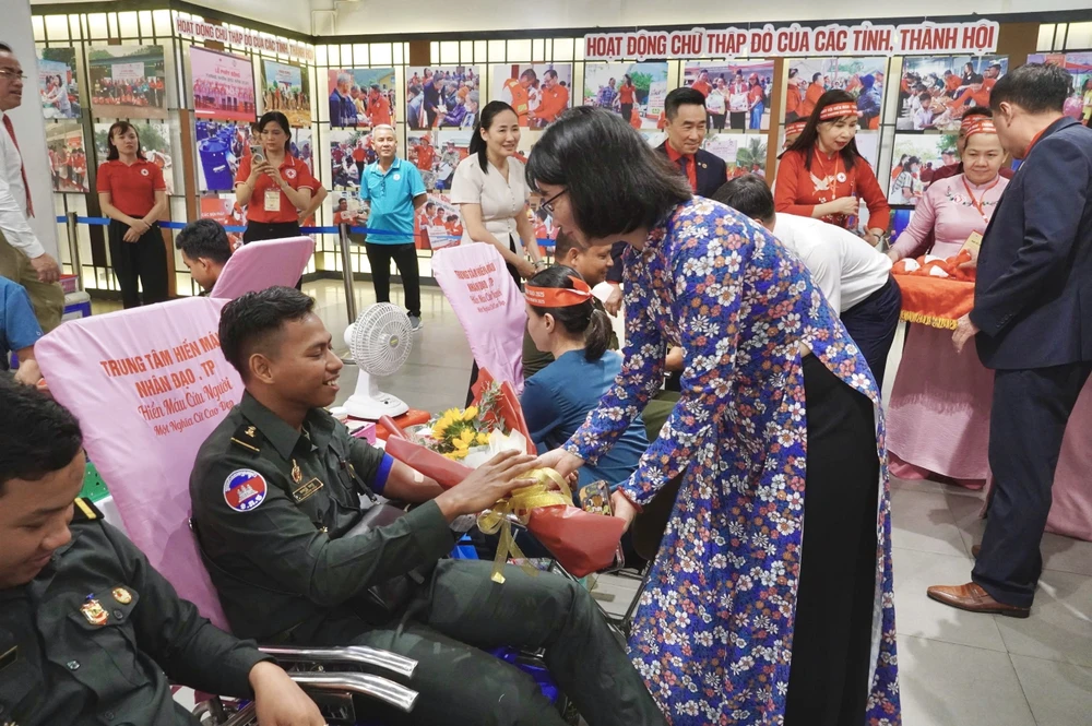 tháng nhân đạo 10.jpg