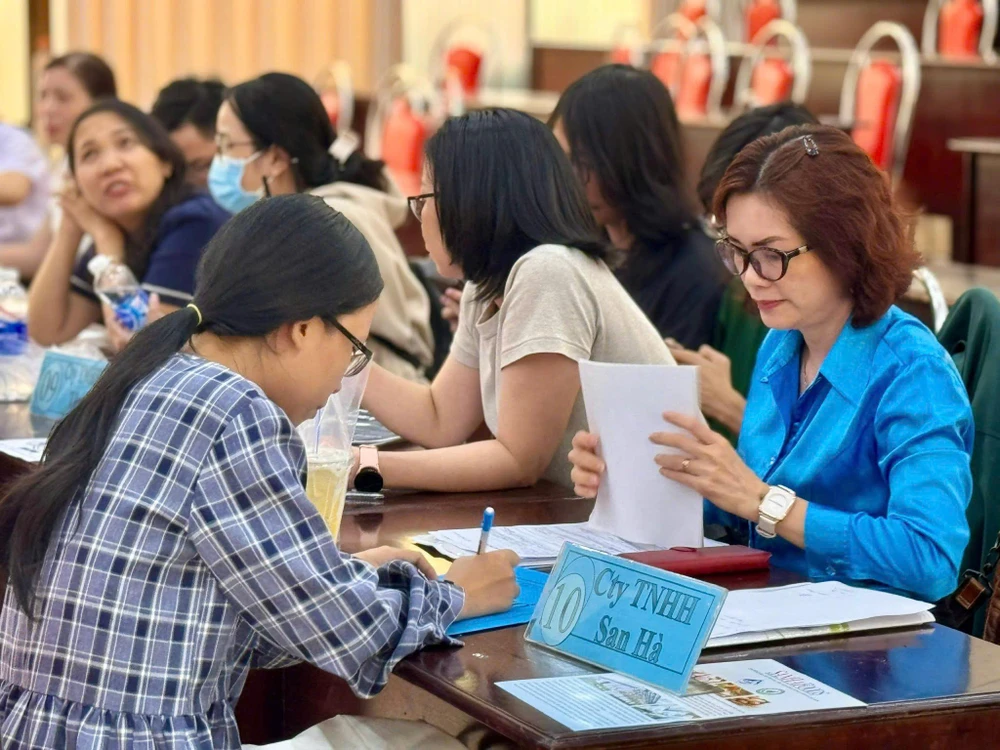 trợ lý điều dưỡng(1).jpg