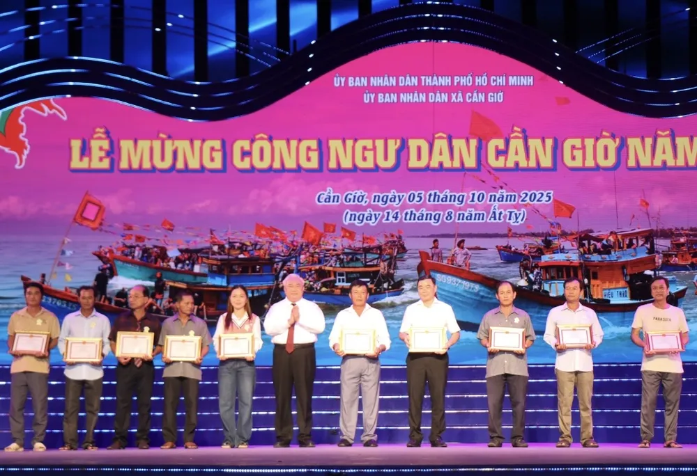 lễ hội Nghinh Ông Cần Giờ (1).jpg